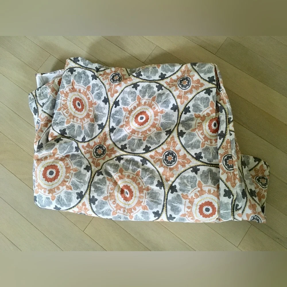 Pottery Barn Veronica Medallion twin Duvet Cover